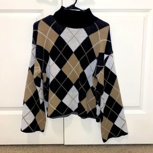 Sweater / Turtle Neck